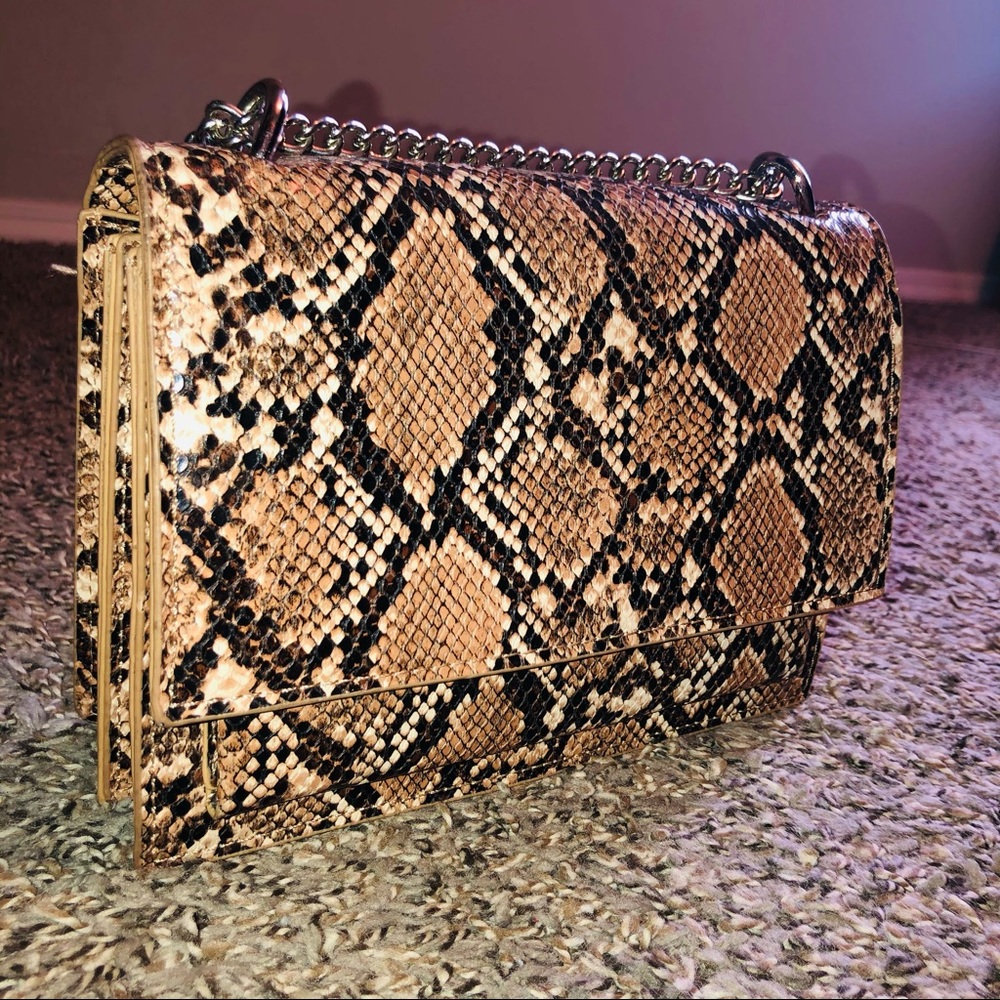 Purse - Picture 2 of 6